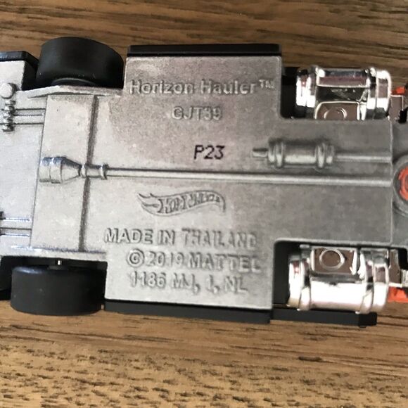 Hot Wheels Hoonigan Horizon Hauler Car Team Transport Racing 2019 GJT39 Orange - Picture 5 of 5